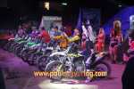 Melero_Podmol_Rinaldo_Ackermann_Bizouard_Izzo_Pinyol_Fini_Bowden_Pilat_IMG_5822_FMX_NightOfTheJumps_2018.jpg