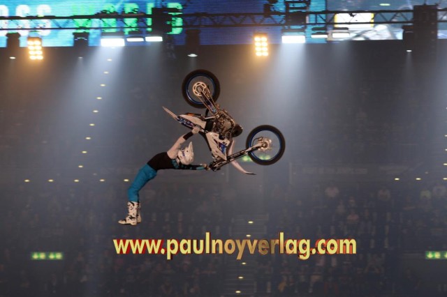 PatBowden_IMG_2692_FMX_NightOfTheJumps_2018.jpg