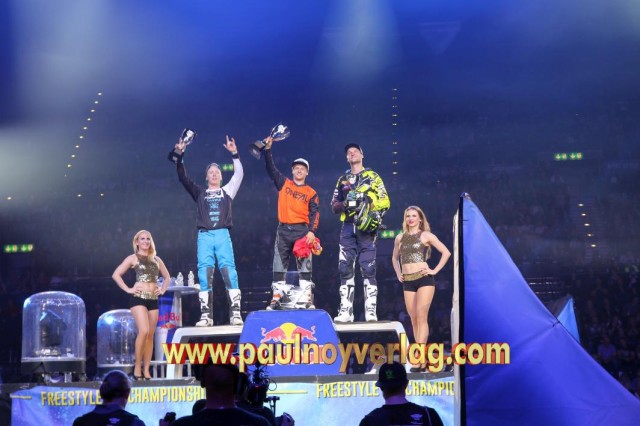 Podium_1Melero_2Bowden_3Pilat_IMG_4735_FMX_NightOfTheJumps_2018.jpg
